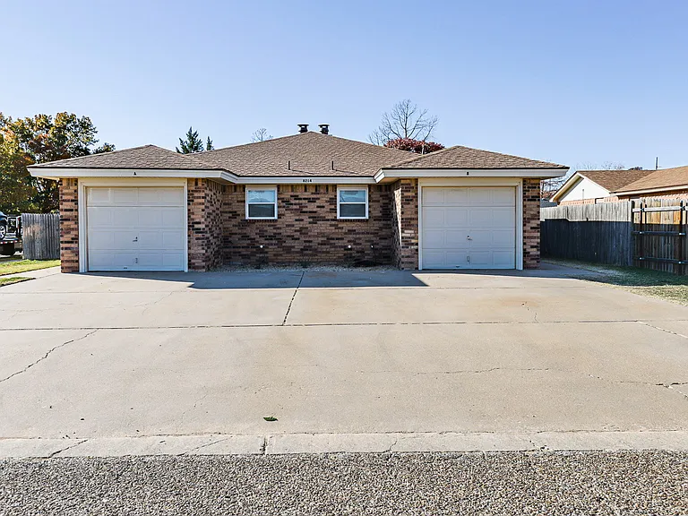 8214 Vernon Ave #B — Photo 1