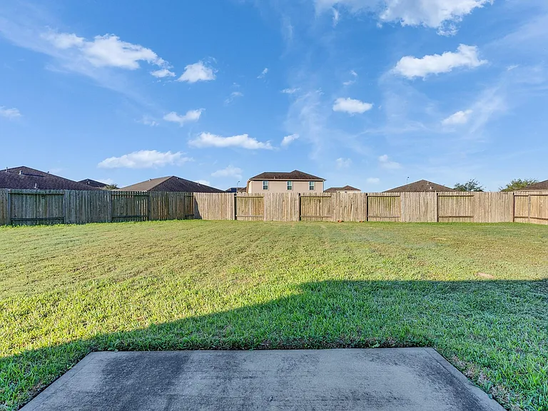 22419 Iron Mill Dr — Photo 28