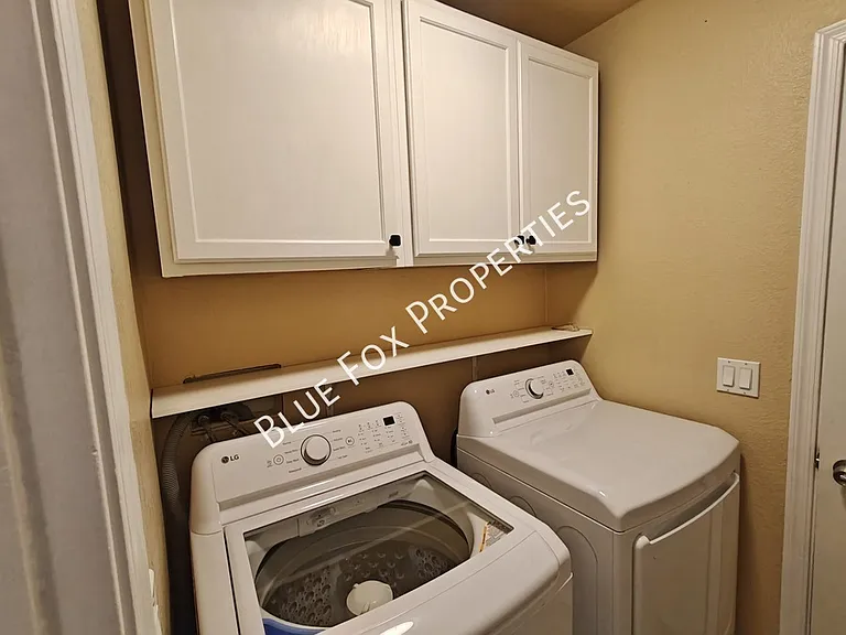 3754 E White River Dr — Photo 14