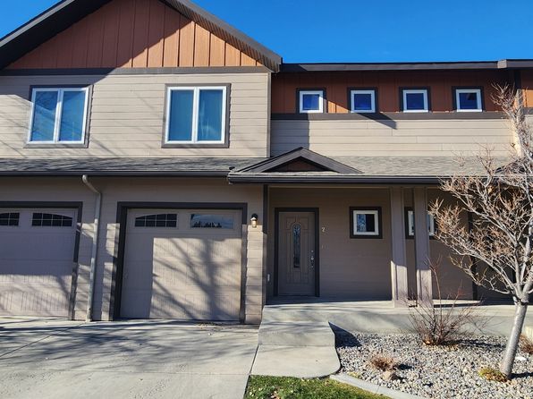 1035 Road Runner St #12