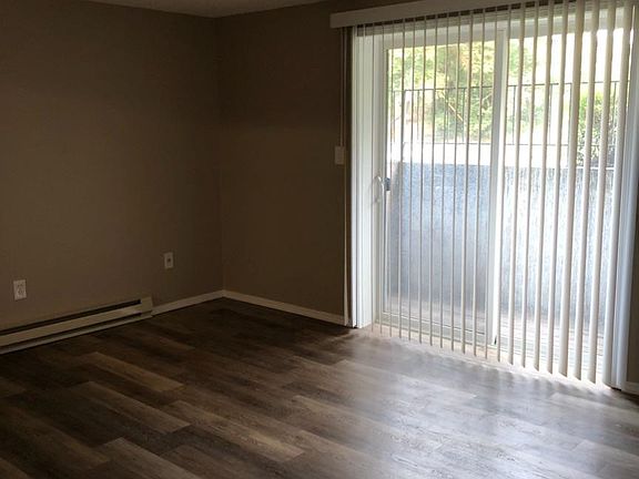 5th image of 1310 W 6th Ave #4