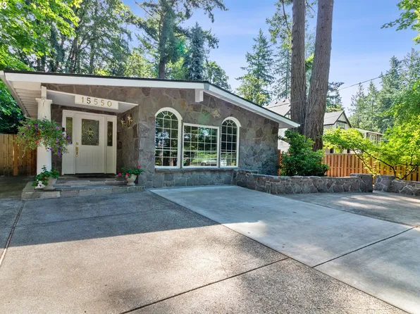 15550 Quarry Rd, Lake Oswego, OR 97035
