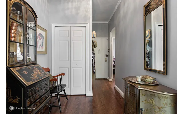 Sold by Douglas Elliman | media 14