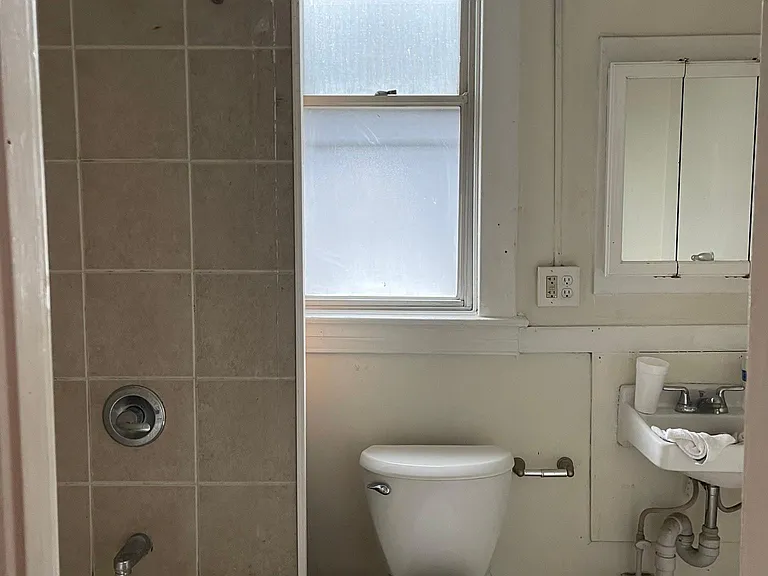 977 Barret Ave #2 — Photo 4