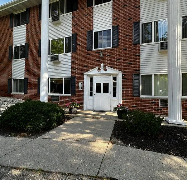 255 Elmwood Ave #205 — Photo 17