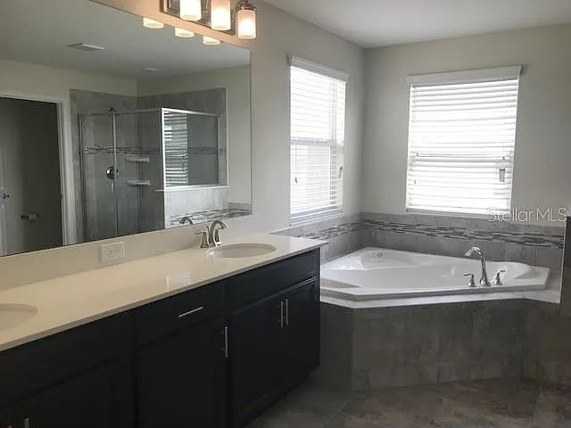 15061 Evergreen Oak Loop — Photo 11