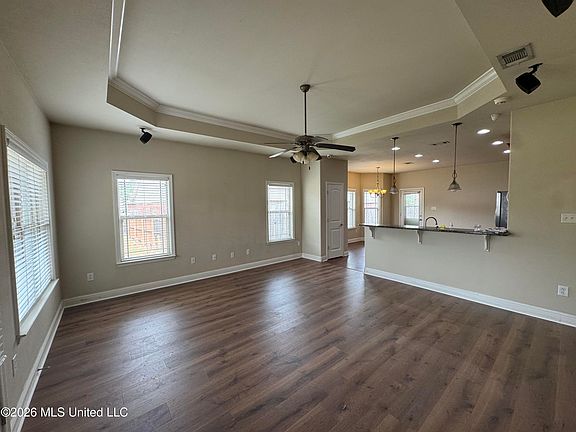4th image of 17038 Date Palm Dr