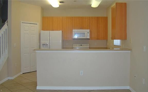 5th image of 7552 Bristol Cir