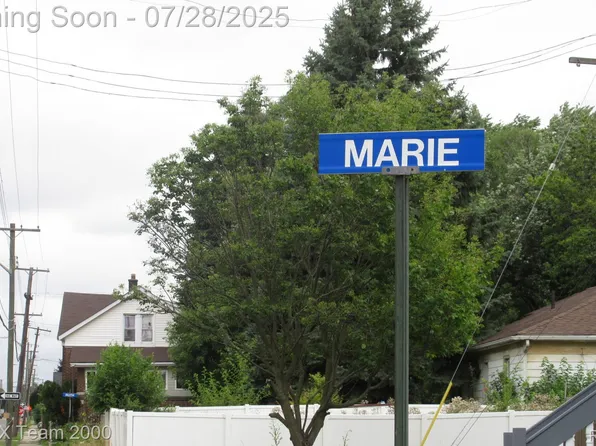 35 Marie St, Ecorse, MI 48229