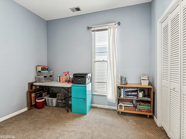 1815 W Henderson St #2 — Photo 10