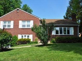 6 W Kenmore Dr, Wilmington, DE 19808