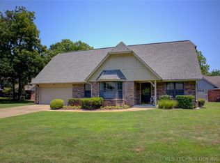 7839 S 69th East Pl, Tulsa, OK 74133