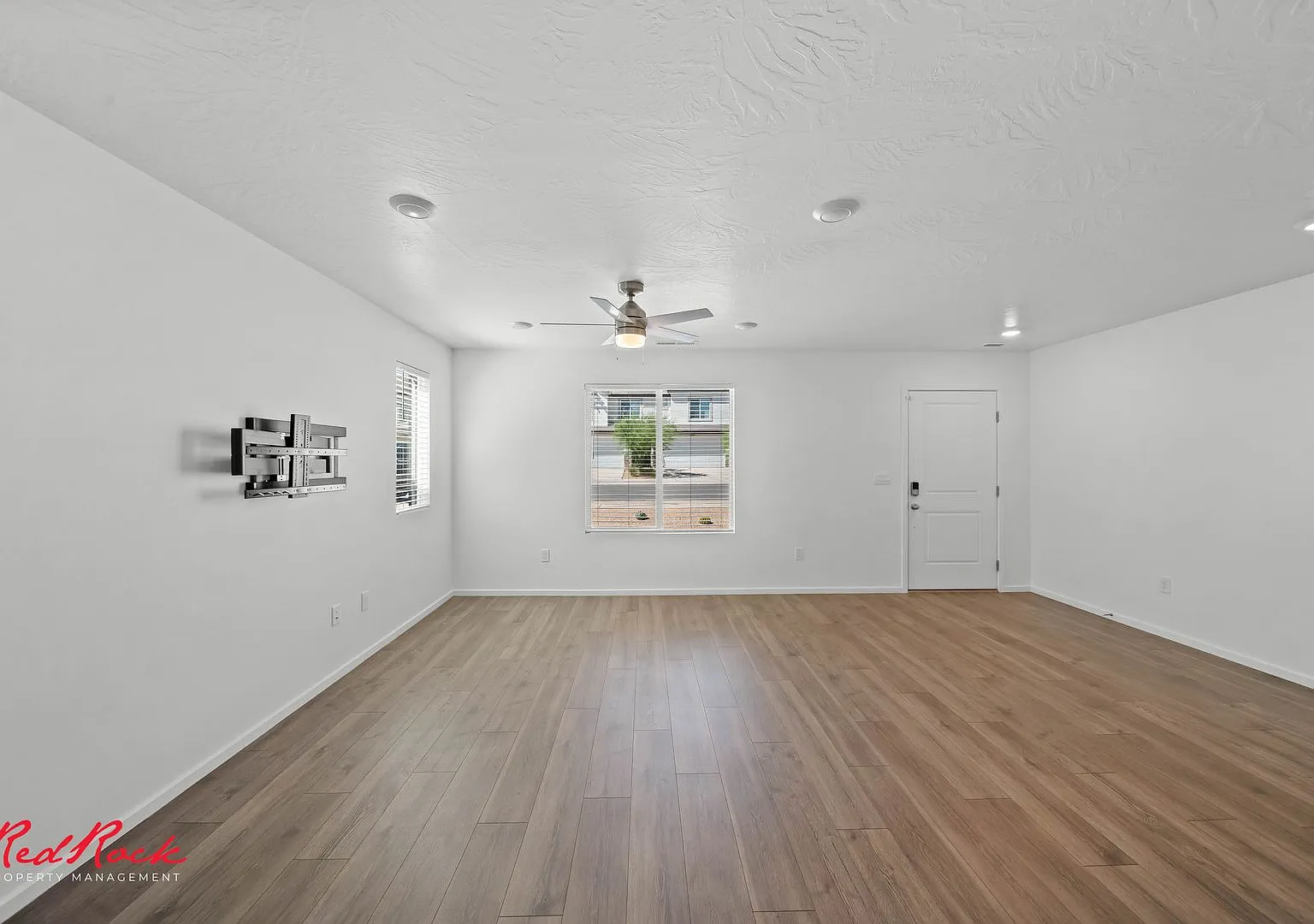 Room to Roam, Perks to Love & Pets Welcome! — Photo 3