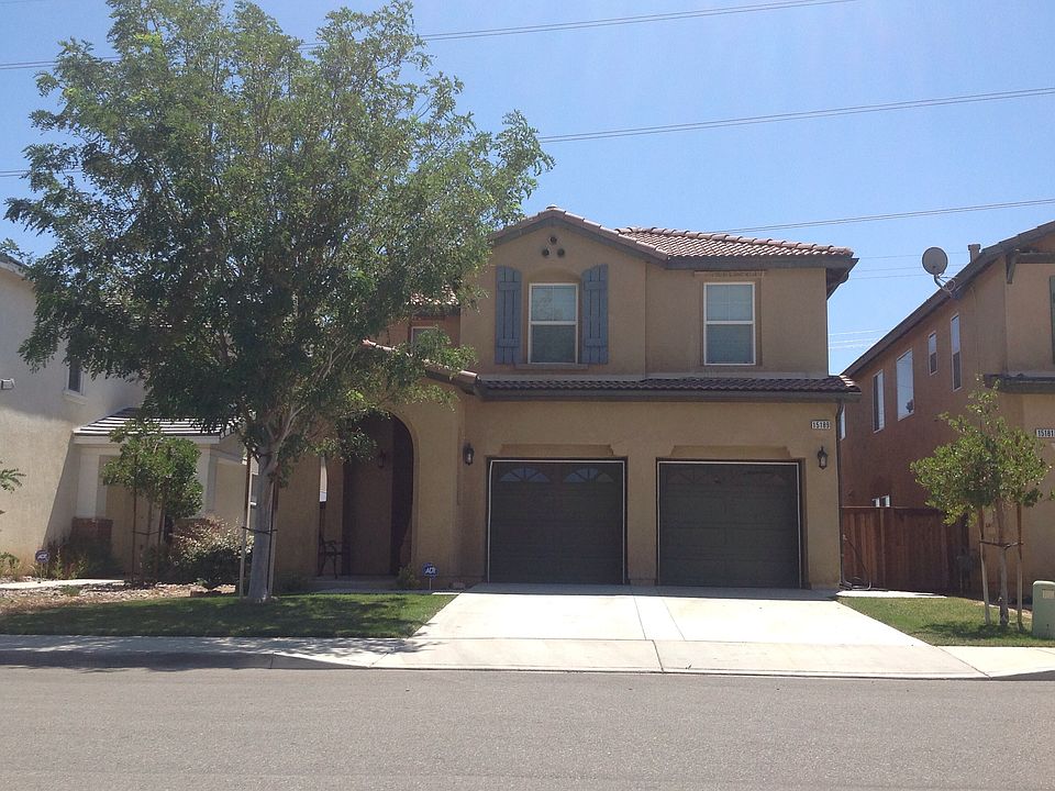 1st image of 15189 Bluffside Ln