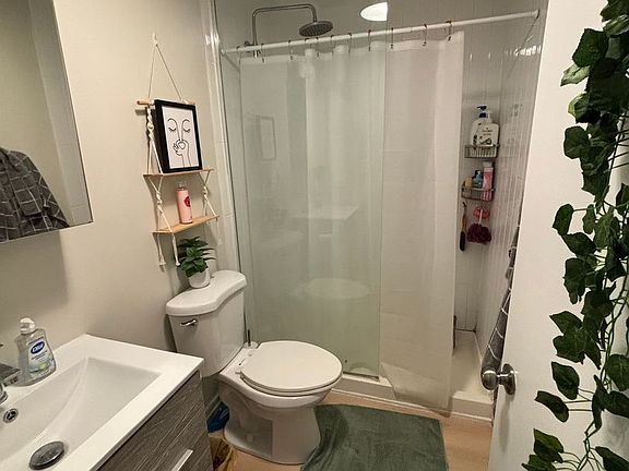 5th image of 5051 N Kenmore Ave APT 107
