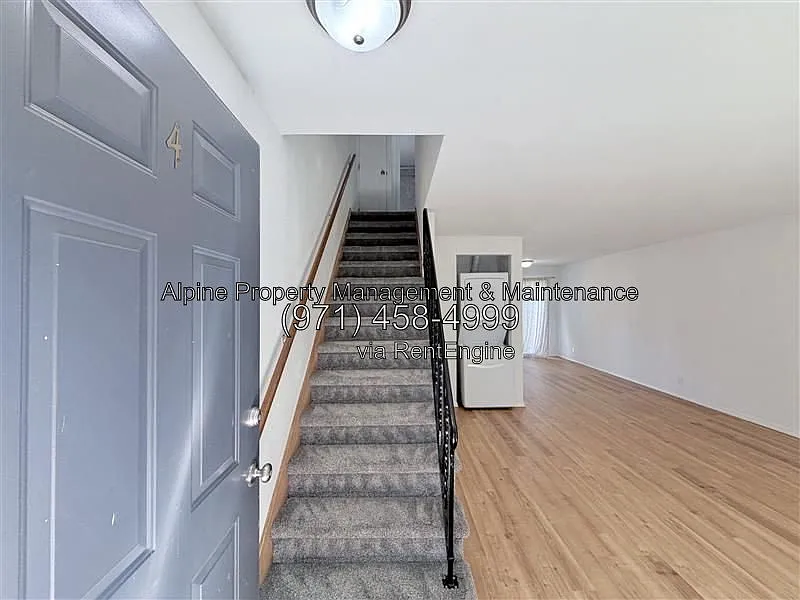 2 bed, 1.5 bath, 950 sqft, $1,750 — Photo 3