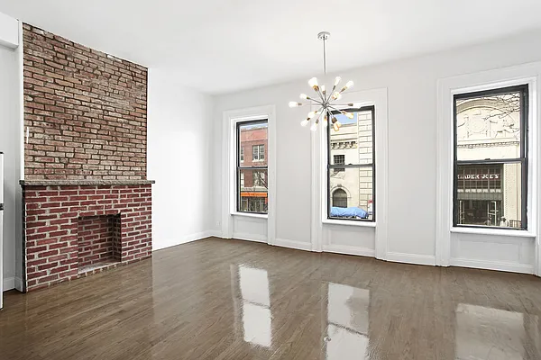 Rented by Compass | media 2