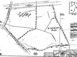 9 China Hill Rd, Nassau, NY 12123