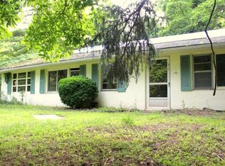 218 Sidney Rd, Pittstown, NJ 08867