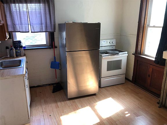 3rd image of 3420 Klocke St