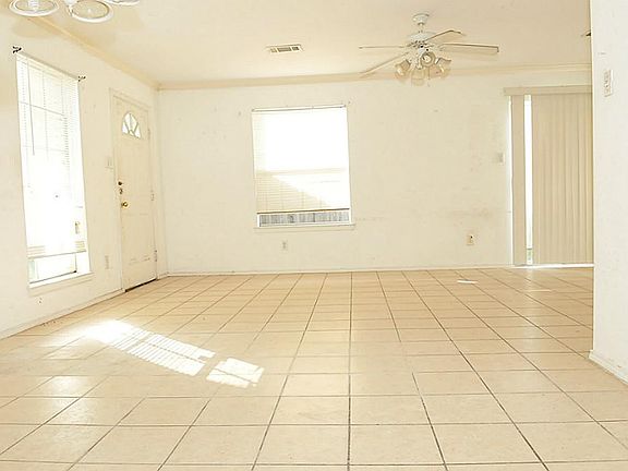 4th image of 13714 Paxton Dr