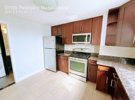 2013 S 11th St