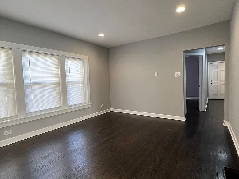 5537 W Thomas St #2 — Photo 8