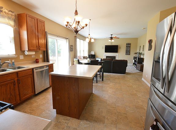 4th image of 2467 Hartfield Dr