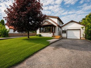 8 George St N, Orillia, ON L3V 2V2