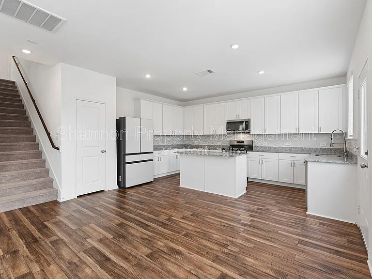 5730 Finely Run St — Photo 9