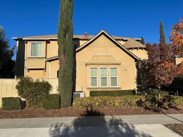 4067 Harlan Ranch Blvd, Clovis, CA 93619