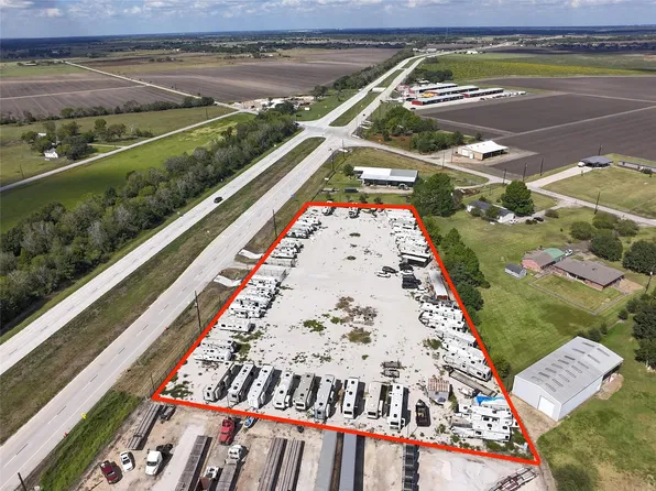 12111 Highway 36, Needville, TX 77461