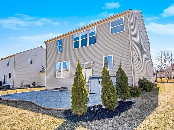 5th image of 463 Shiloh Dr