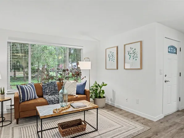 513 S 321st Street #5B, Federal Way, WA 98003