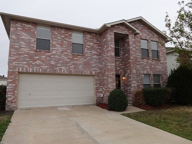 1st image of 2313 Birch Dr