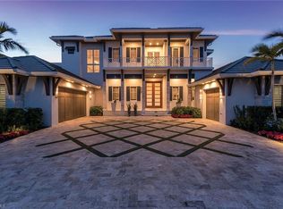 516 Turtle Hatch Rd, Naples, FL 34103