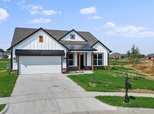 12010 E 108th St, Owasso, OK 74055