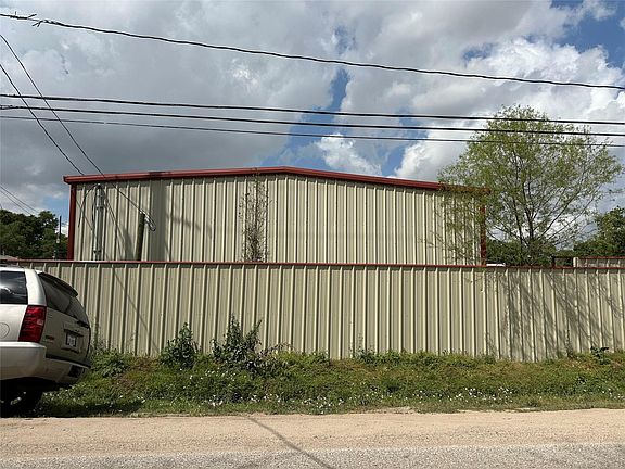 2nd image of 13509 Kaltenbrun Rd