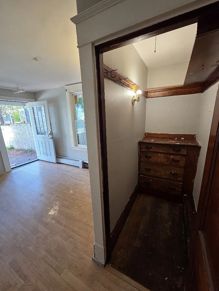 Studio, $1,200 — Photo 4