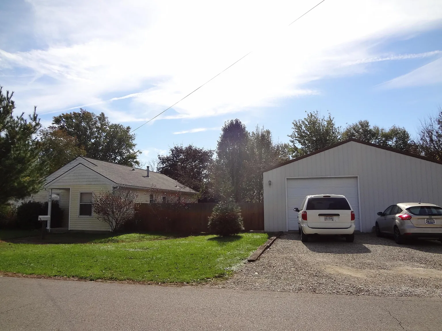 845 Garfield Ave photo 1