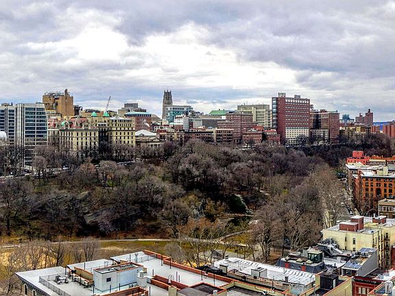 4th image of 301 Cathedral Pkwy #19D