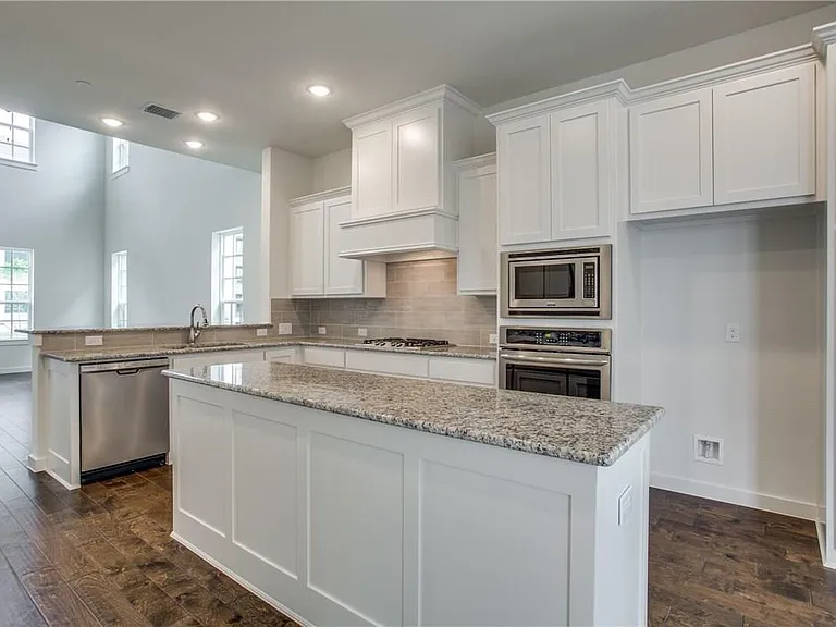 1000 Marian Dr — Photo 7