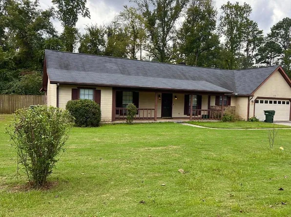 103 Sleepy Ln, Warner Robins, GA 31088