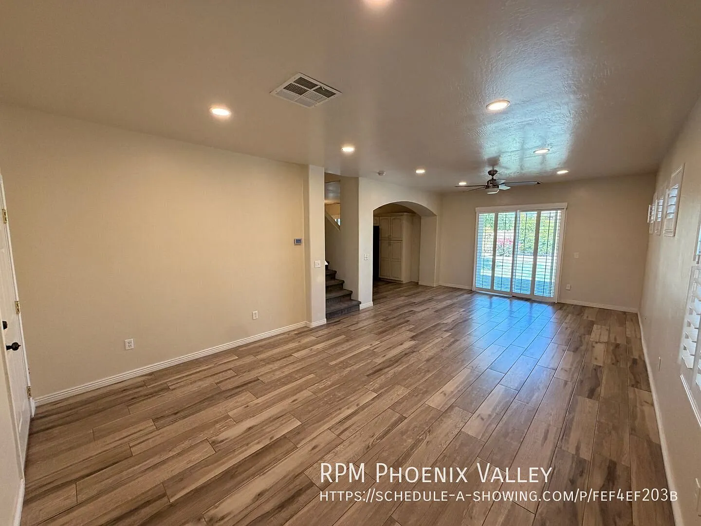 3 Bedroom/3 Bathroom Home With The Perfect Blend of Space, Style & Comfort — Photo 3