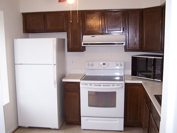 2nd image of 2223 Christy Pl