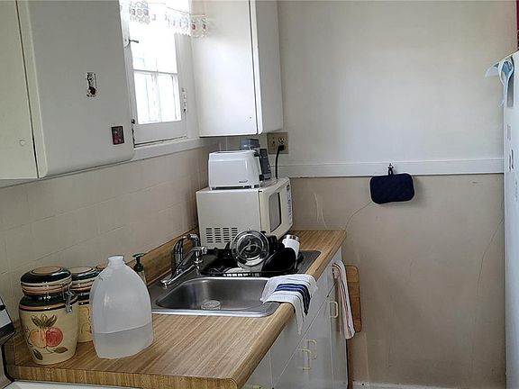 5th image of 7109 W Florissant Ave