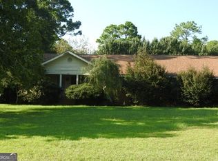 1171 W Roanoke Drive Ext, Fitzgerald, GA 31750
