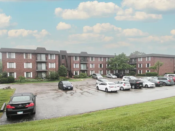 100 Clubhouse Ln APT 105B, Lake Zurich, IL 60047
