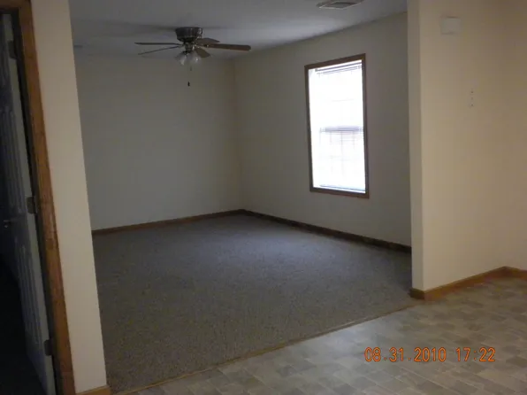 (undisclosed Address), East Bangor, PA 18013