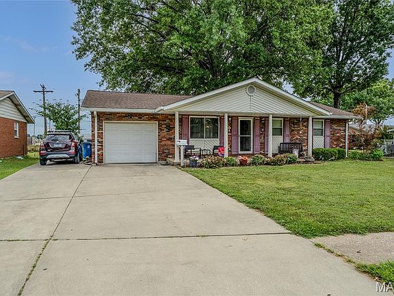 3rd image of 3308 Colgate Pl